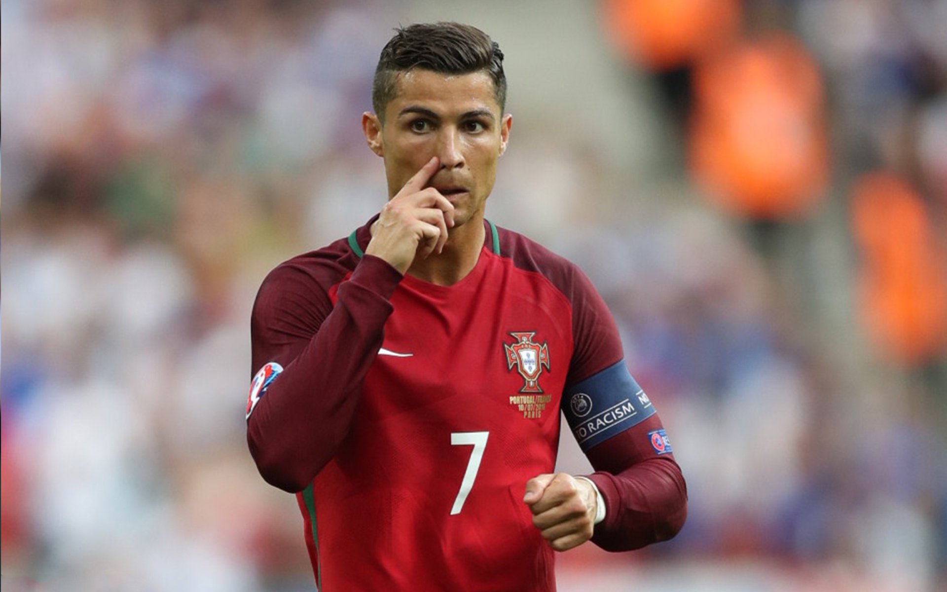 _极光下的骑行之旅：追随色彩的速度美学_，看极光旅行