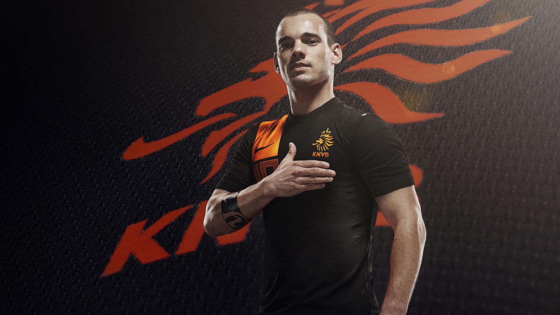 拜仁4-3险胜勒沃库森，莱万完成帽子戏法，拜仁莱万多夫斯基图片